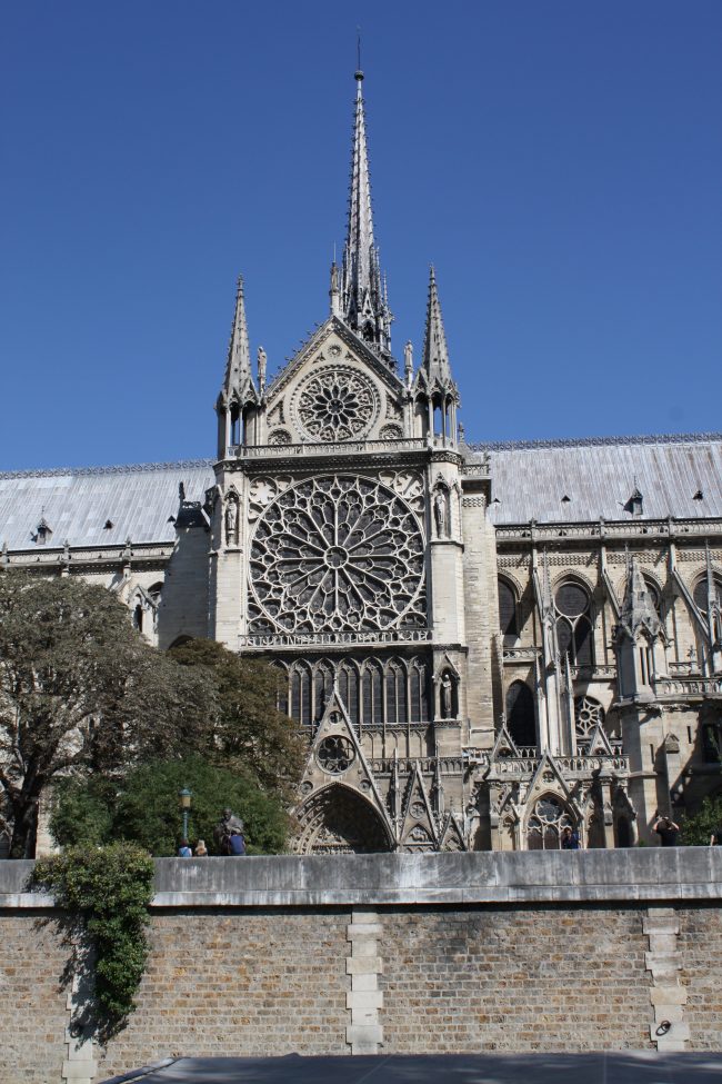 lateral-catedral-notre-dame-paris-be-trendy-my-friend